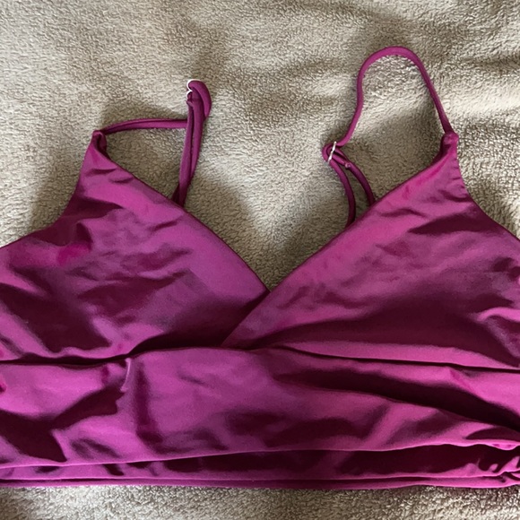 Bikini - Picture 2 of 4